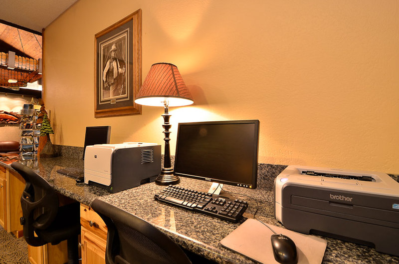 Best Western Plus Tree House - Mount Shasta, CA