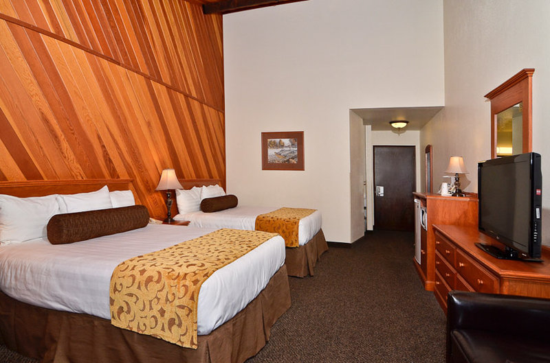 Best Western Plus Tree House - Mount Shasta, CA
