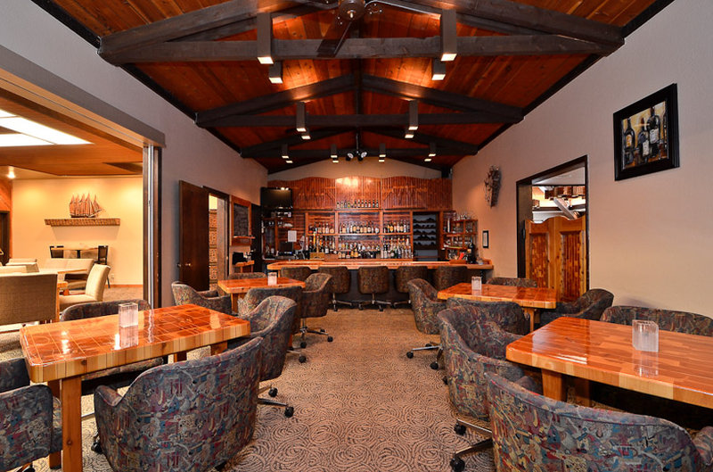 Best Western Plus Tree House - Mount Shasta, CA