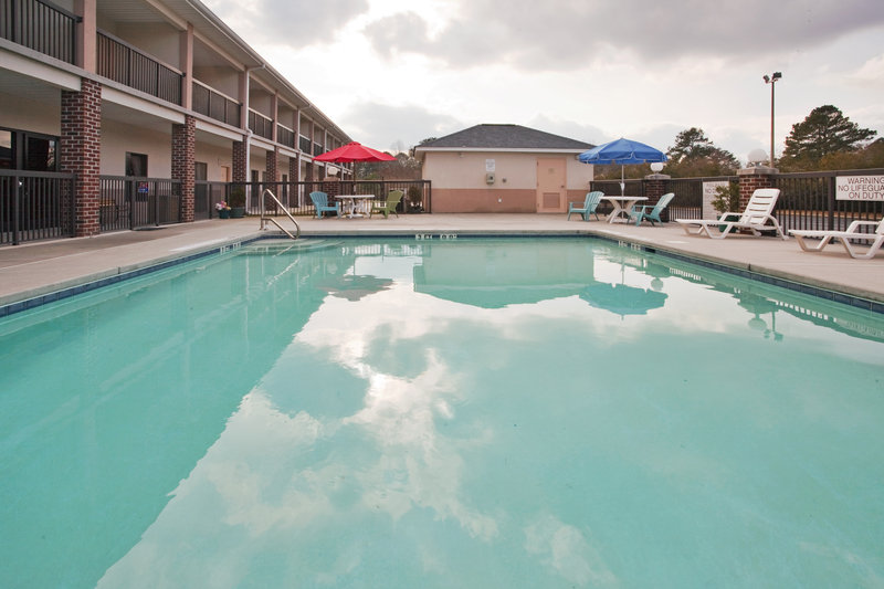 Holiday Inn Express PLYMOUTH - Kelford, NC