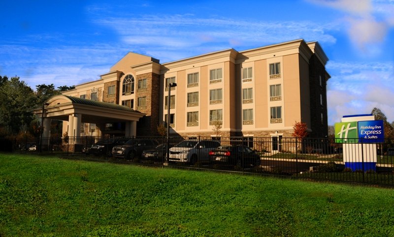 Holiday Inn Express & Suites STROUDSBURG-POCONOS - Stroudsburg, PA