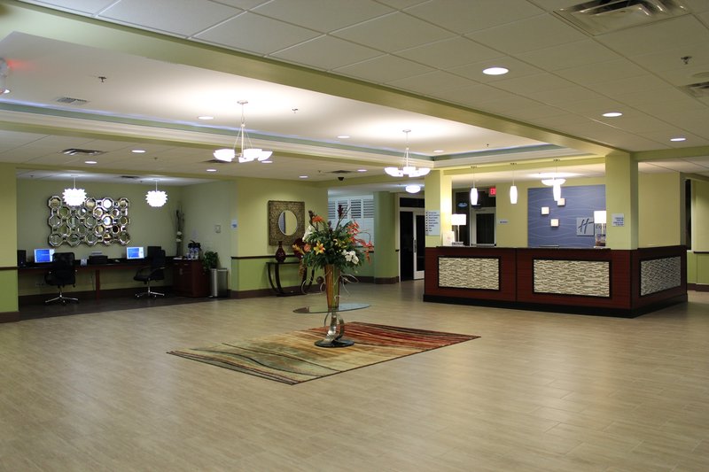 Holiday Inn Express & Suites COCOA - Cocoa, FL