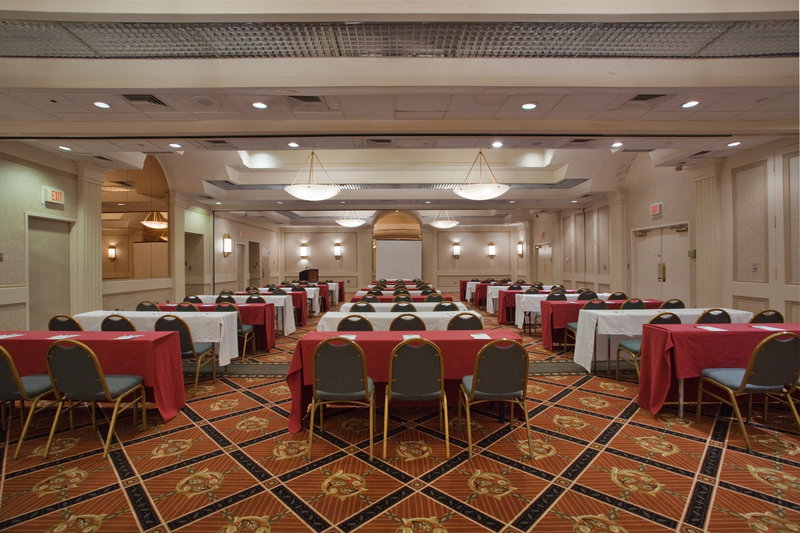 Crowne Plaza-VA Beach Town Ctr - Virginia Beach, VA