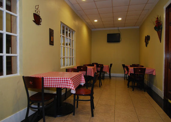 Econo Lodge - Conroe, TX