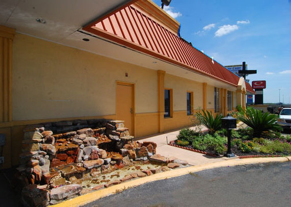 Econo Lodge - Conroe, TX