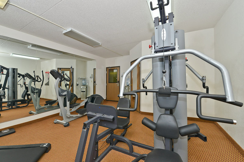 Ramada By Wyndham Platte City KCI Airport - Platte City, MO