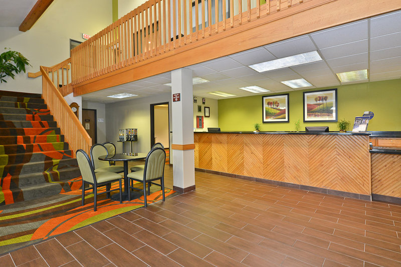 Ramada By Wyndham Platte City KCI Airport - Platte City, MO