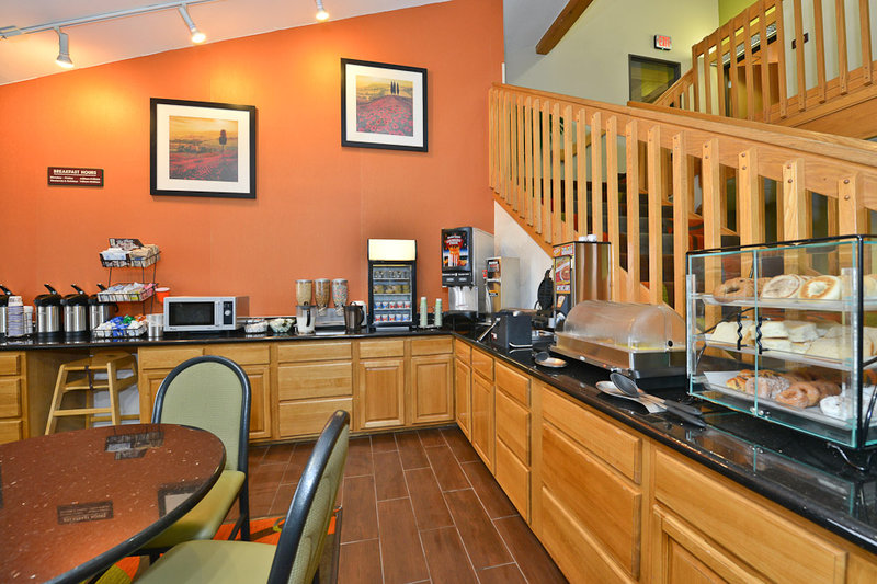 Ramada By Wyndham Platte City KCI Airport - Platte City, MO