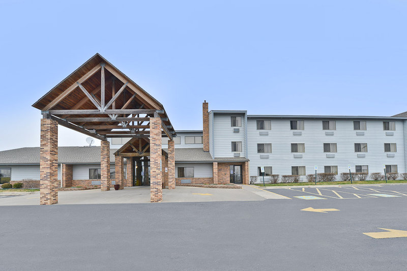 Ramada By Wyndham Platte City KCI Airport - Platte City, MO