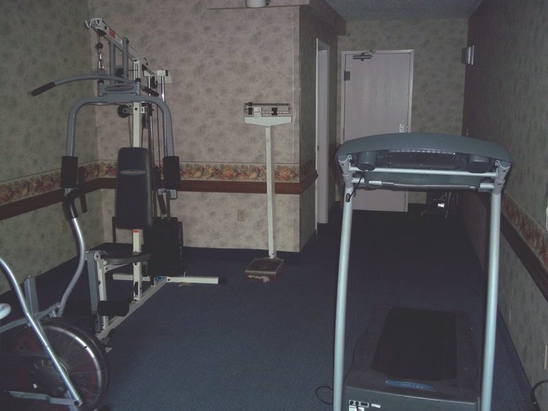 Airport Plaza Hotel Roanoke - Roanoke, VA
