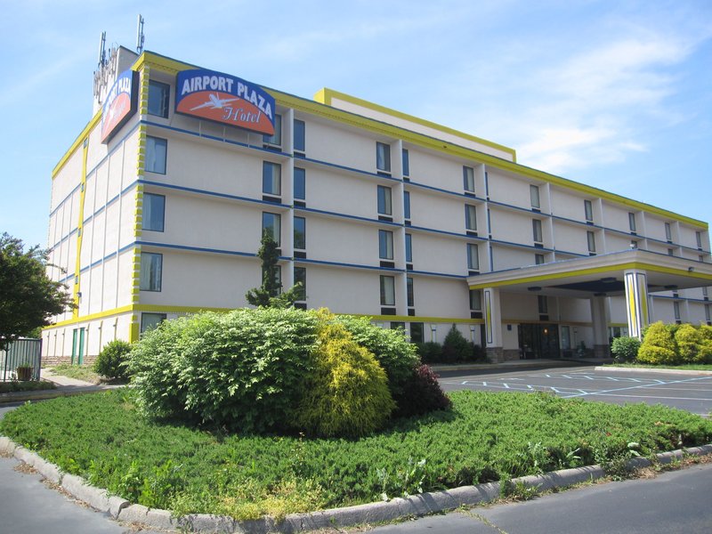Airport Plaza Hotel Roanoke - Roanoke, VA