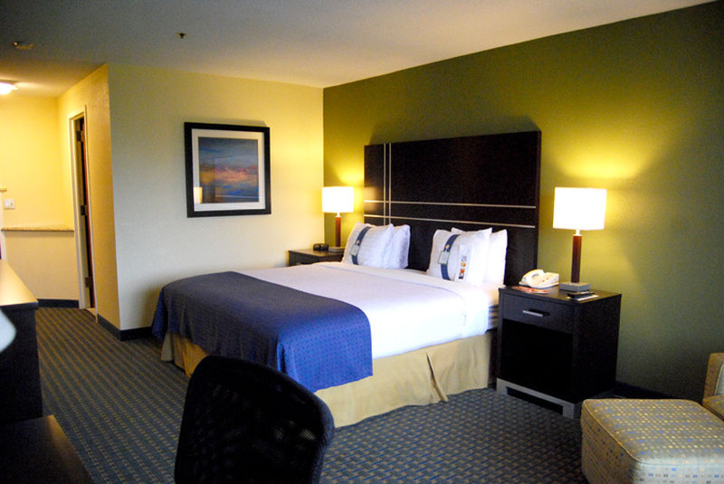 Holiday Inn - Rockland, MA