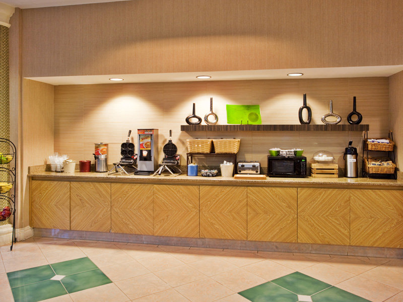 La Quinta Inn & Suites Atlanta Alpharetta - Alpharetta, GA