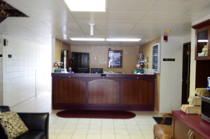 Grand Inn Of Moorhead - Moorhead, MN