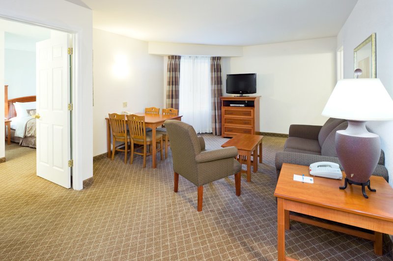 Staybridge Suites PHILADELPHIA-MT. LAUREL - Mount Laurel, NJ