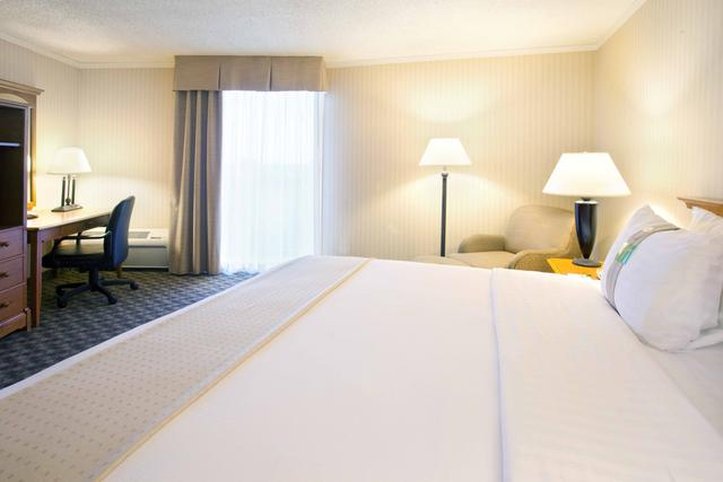 Holiday Inn - Long Beach, CA