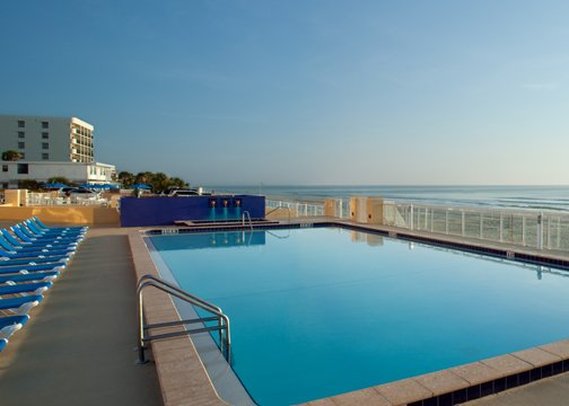 Casa Del Mar Beach Resort - Ormond Beach, FL