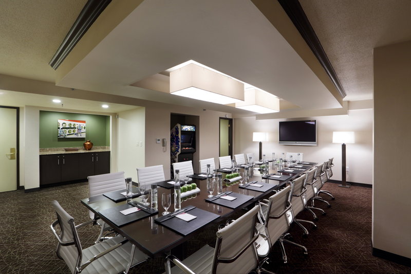 Crowne Plaza-Boston/Natick - Natick, MA
