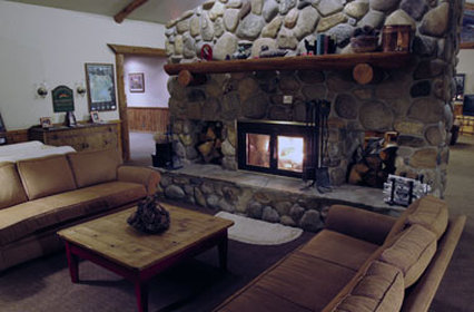Buck's T4 Lodge - Gallatin Gateway, MT
