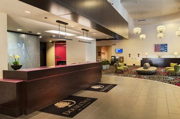 Doubletree Chicago Magnificent Mile - Lobby