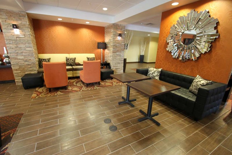 Hampton Inn Clinton - Clinton, IA