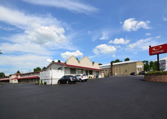 Econo Lodge - Bellefonte, PA