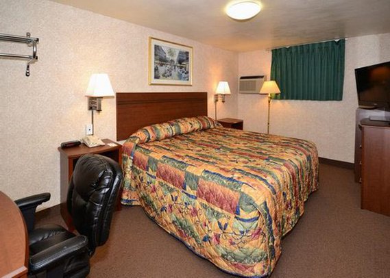 Econo Lodge - Bellefonte, PA