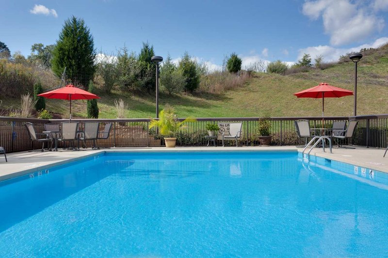 Hampton Inn Staunton - Staunton, VA