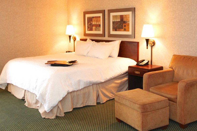 Hampton Inn & Suites Sandusky/Milan - Milan, OH