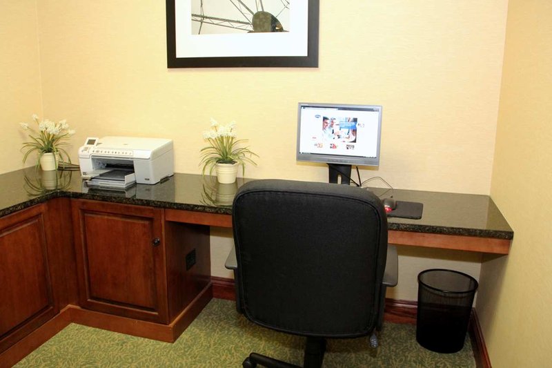 Hampton Inn & Suites Sandusky/Milan - Milan, OH