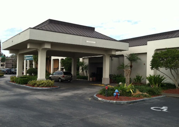 Hampton Inn & Suites Orlando-North/Altamonte Springs - Altamonte Springs, FL