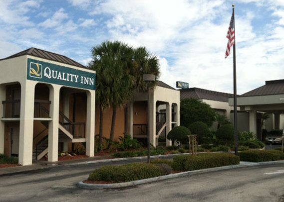 Hampton Inn & Suites Orlando-North/Altamonte Springs - Altamonte Springs, FL