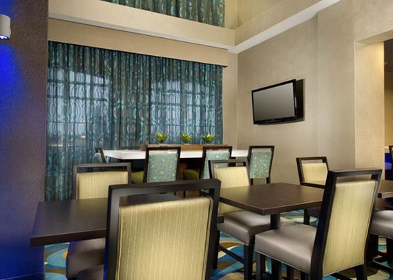 Radisson Hotel Waco - Waco, TX