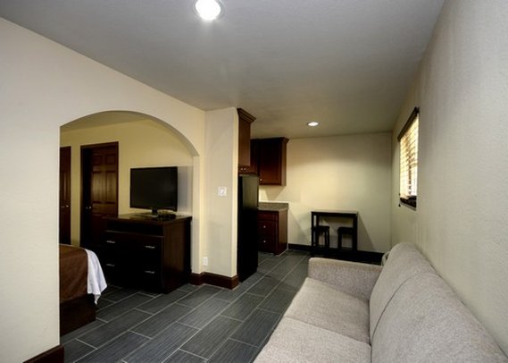Rodeway Inn & Suites Medical Center