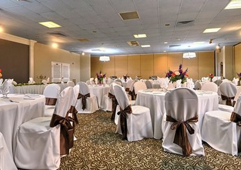 Clarion Hotel Airport/Graceland Area - Memphis, TN