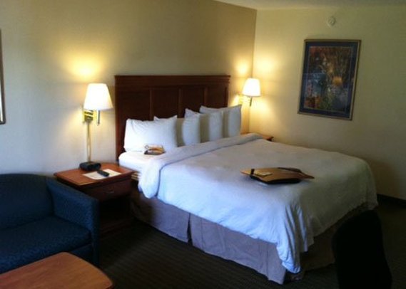 Hampton Inn & Suites Orlando-North/Altamonte Springs - Altamonte Springs, FL