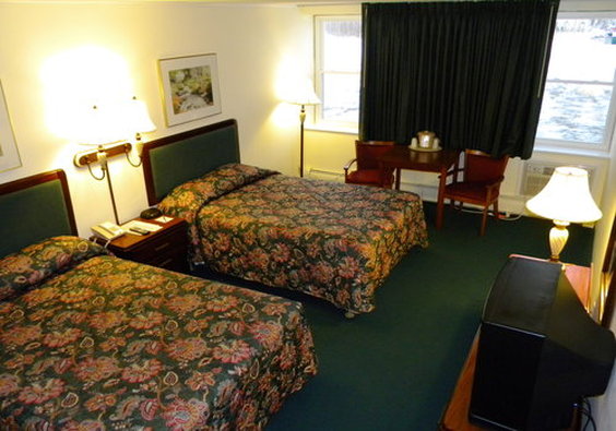Baxter Park Inn Millinocket - Millinocket, ME