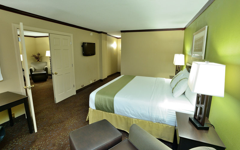 Holiday Inn CHICAGO OAKBROOK - Villa Park, IL