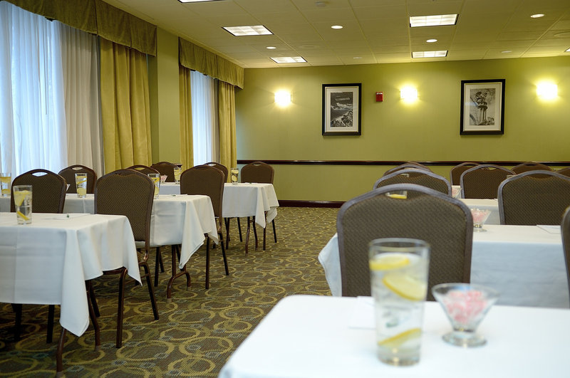 Holiday Inn CHICAGO OAKBROOK - Villa Park, IL