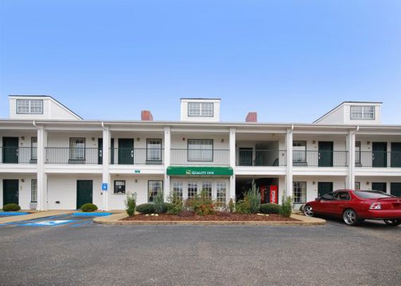 Quality Inn - Selma, AL