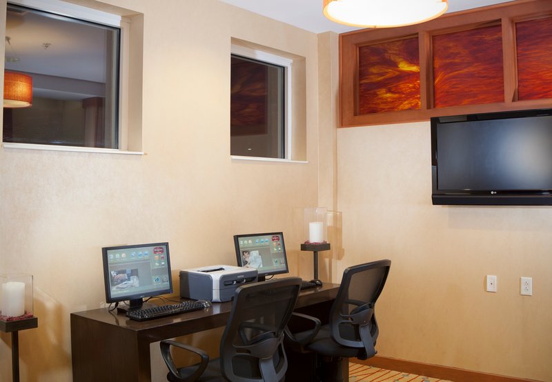 Residence Inn by Marriott Newport News Airport - Newport News, VA