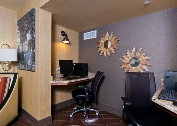 Comfort Inn - Tupelo, MS