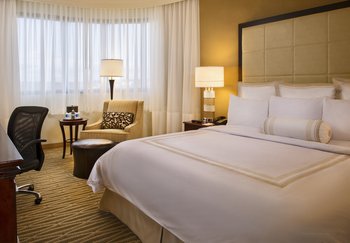 BWI Airport Marriott - Room