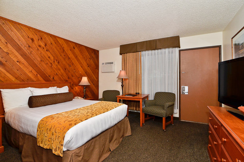 Best Western Plus Tree House - Mount Shasta, CA