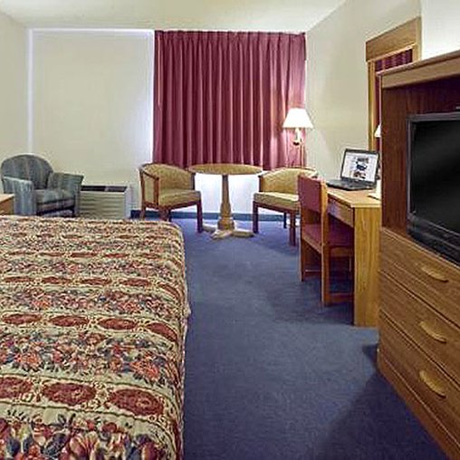 Americas Best Value Inn - New Stanton, PA