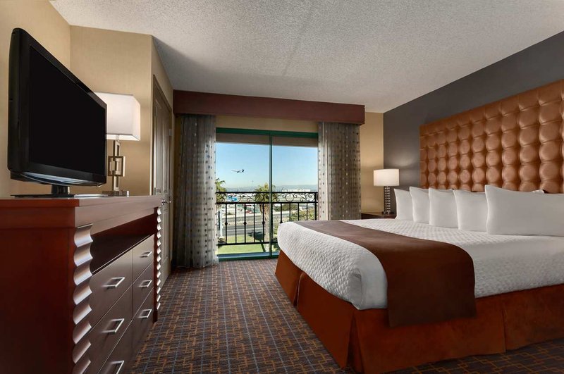 Embassy Suites By Hilton Los Angeles International Airport South - El Segundo, CA