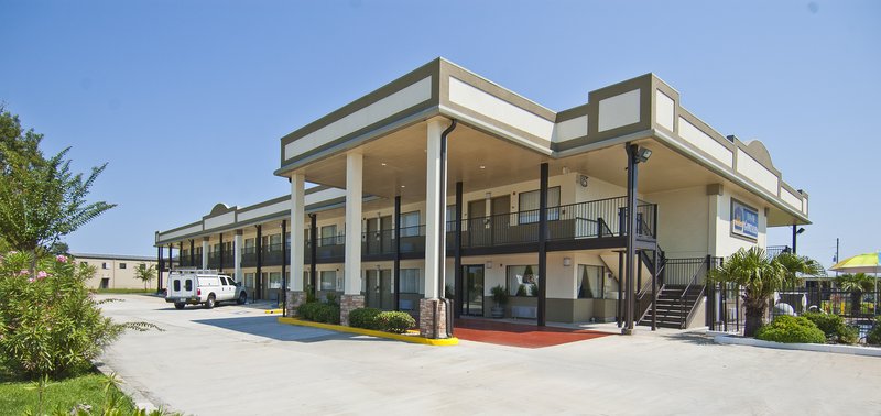 Days Inn By Wyndham Gonzales - Gonzales, LA