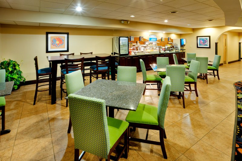 Holiday Inn Express OWEGO - Tioga Center, NY