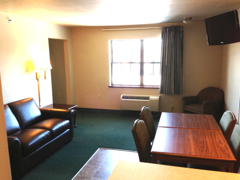 Extended Stay America-Airport - Green Bay, WI