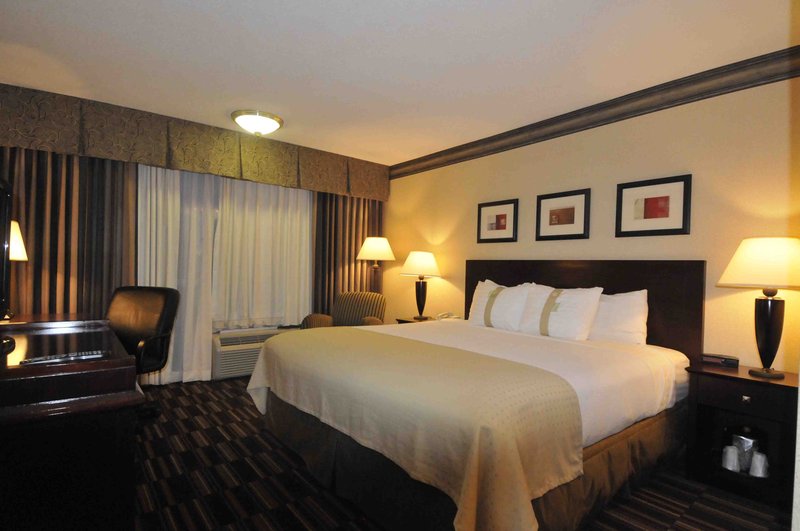 Holiday Inn LOUISVILLE-NORTH (CLARKSVILLE) - Clarksville, IN